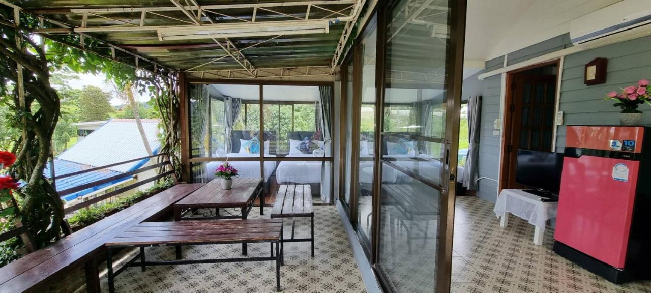 เขาเจ้าขา2 บ้านดอกไม้ Кхао-Кхо Экстерьер фото