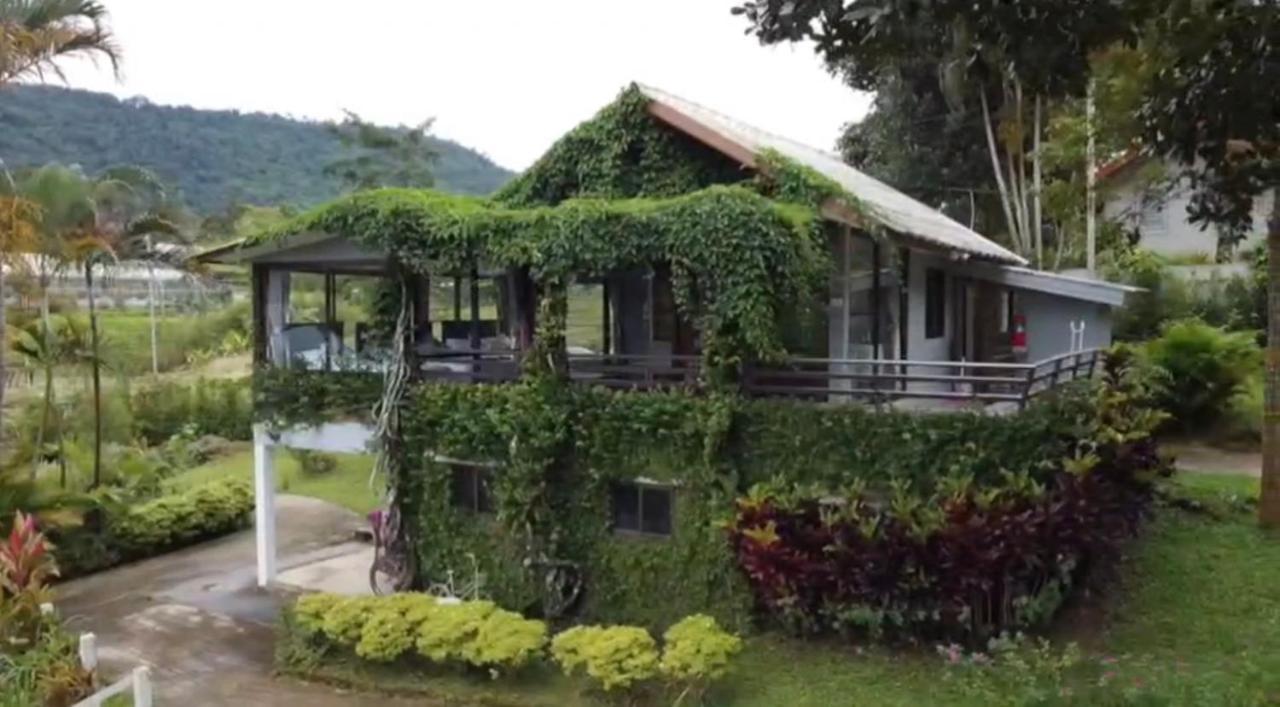 เขาเจ้าขา2 บ้านดอกไม้ Кхао-Кхо Экстерьер фото